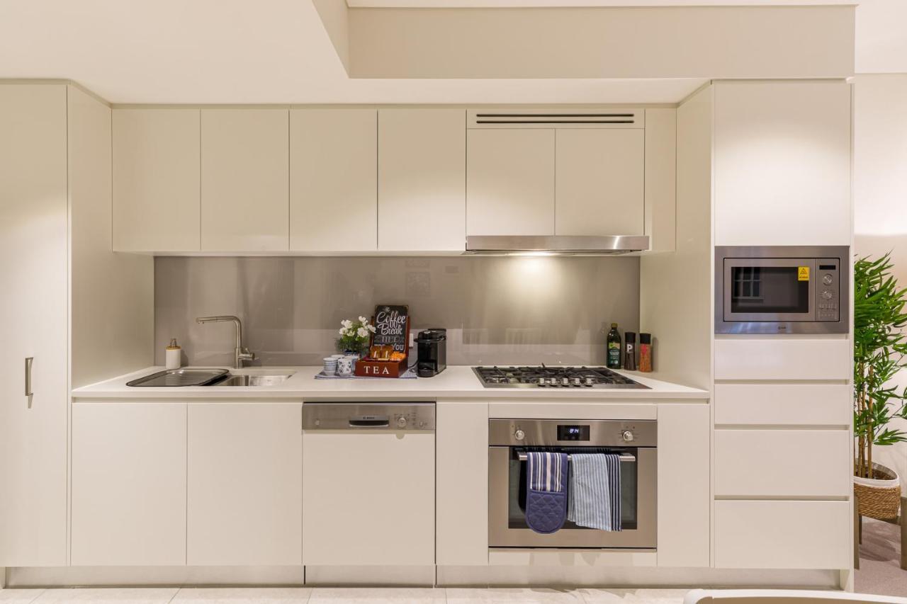 Hamptons Retreat On Level 77 Skytower Appartement Brisbane Buitenkant foto