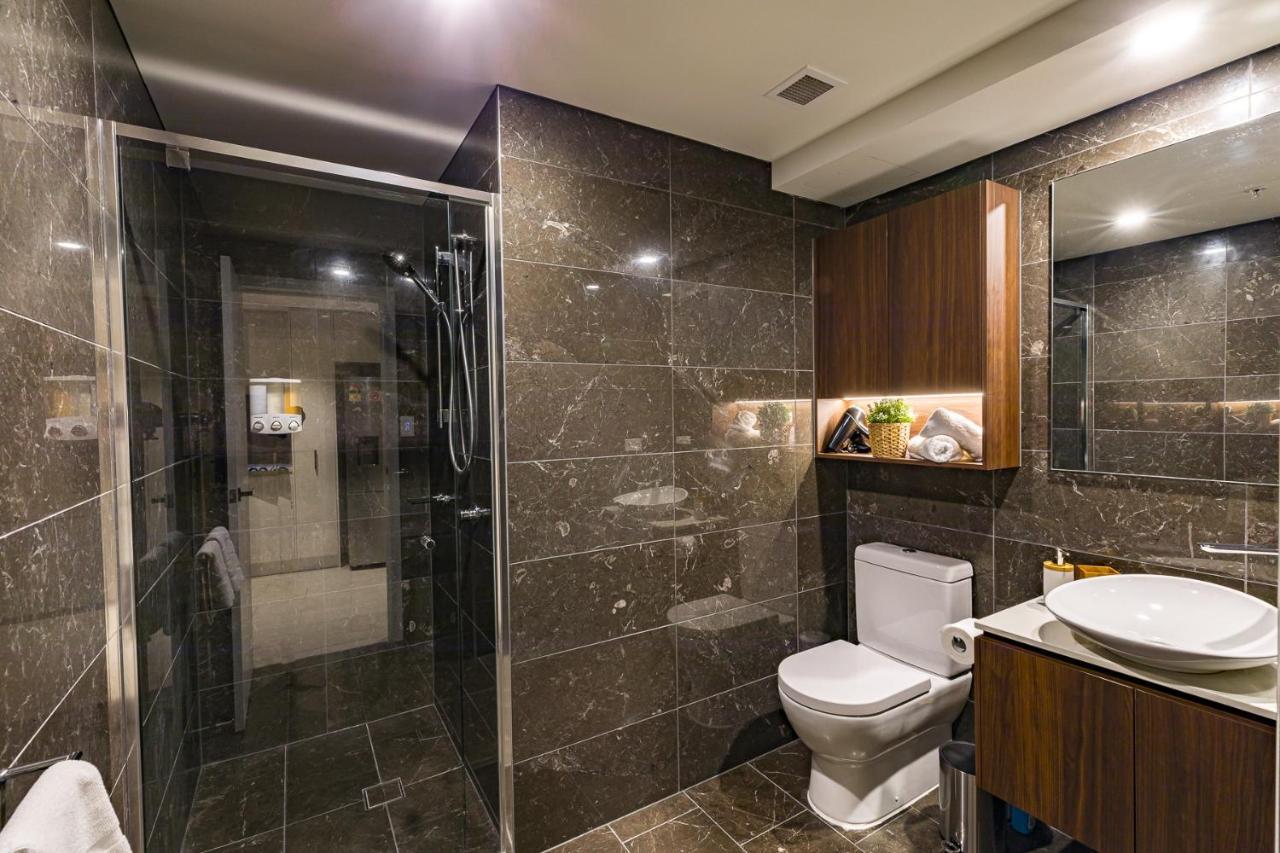 Hamptons Retreat On Level 77 Skytower Appartement Brisbane Buitenkant foto