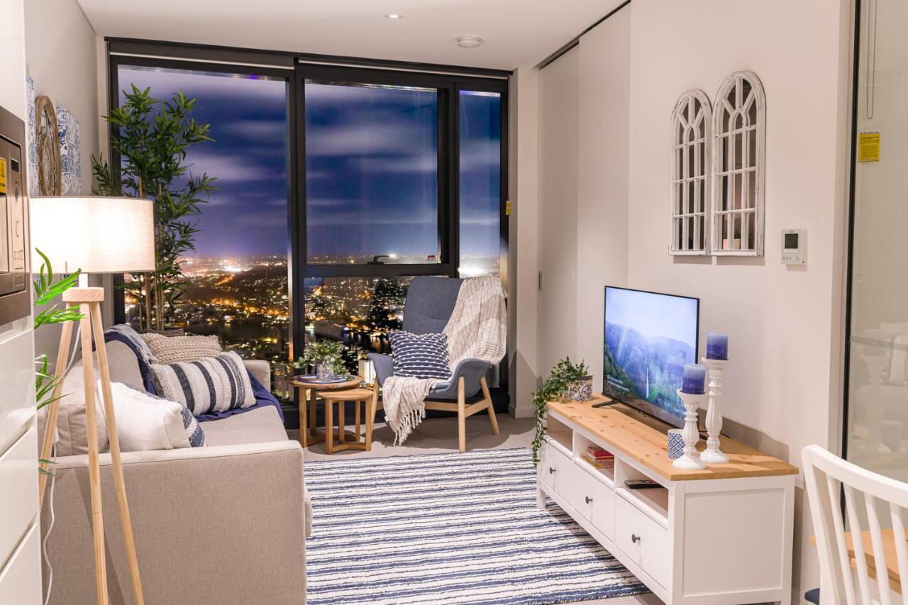 Hamptons Retreat On Level 77 Skytower Appartement Brisbane Buitenkant foto